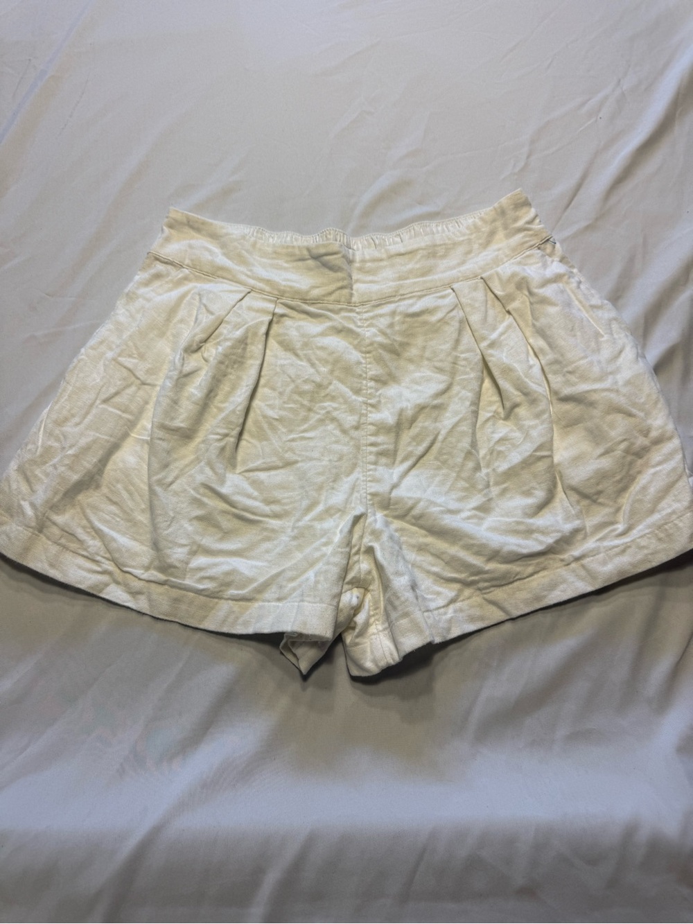 Abercrombie & Fitch Cream High-Waist Pleated Linen Shorts